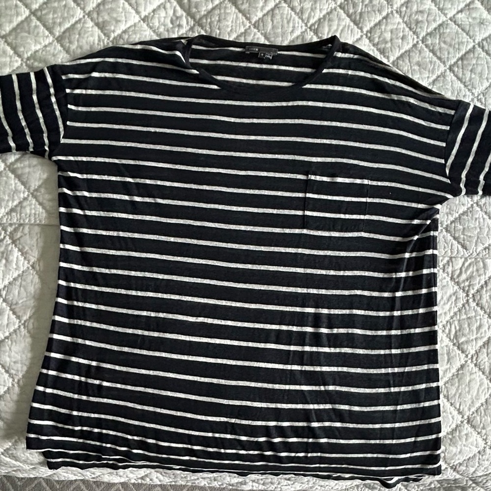 Vince Linen Long Sleeve - long - Tshirt - Size Small - front pocket -stripes